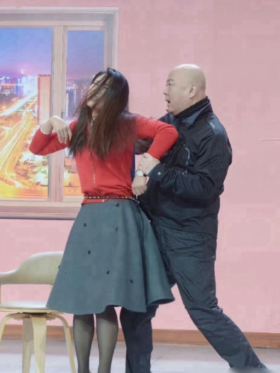 刘涛这袜子穿的还真不是一般人能穿出的感觉！ ​​​