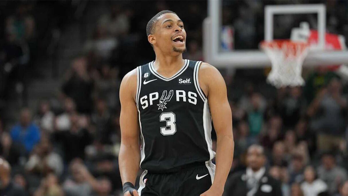 超越伦纳德！马刺队魂，凯尔登本赛季什么水平？