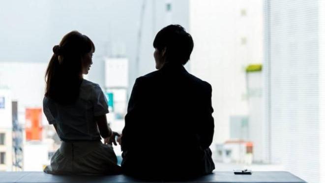 现阶段，年轻男女学历越高，结婚生育的意愿越低；学历越低，早婚多育的概率越高