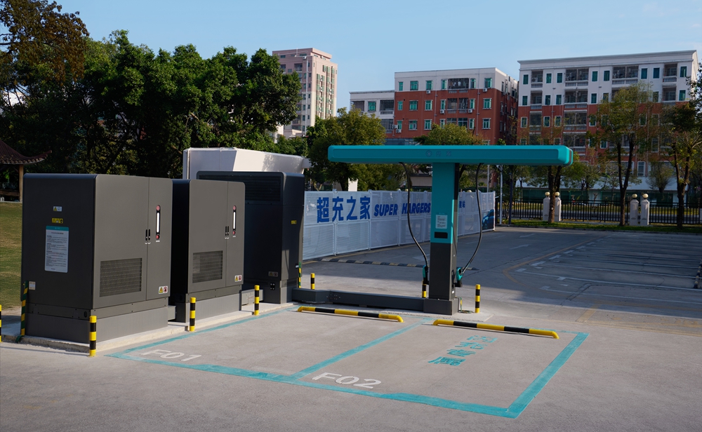 汽车的神奇展现，安全与便捷飞入寻常百姓家。