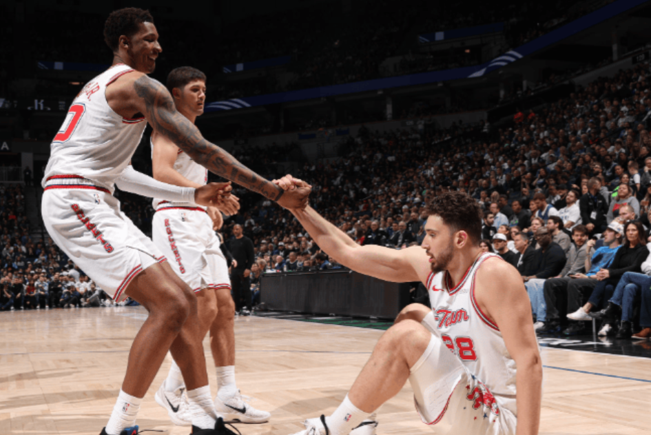 准备好打掘金吧，今天湖人100%赢爵士

问题不在湖人想不想赢，而在于爵士今天必