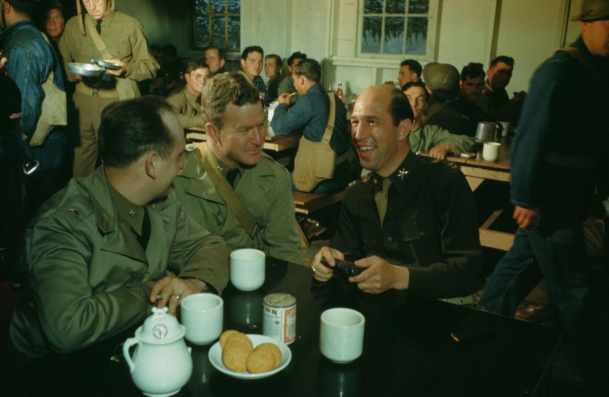  早，恰饭冇？(1942年美国)