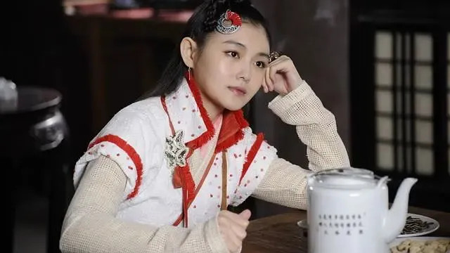 大S、古天乐主演无厘头喜剧片《大内密探灵灵狗》：女主想强暴男主，露出半个香肩色诱