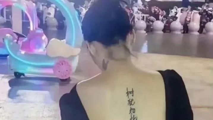 这是在家睡觉孩子写的吧！这一看就小学没毕业