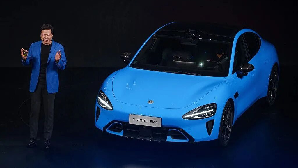 雷军说“别骂我们”了，但新一代小米SU7要涨价…