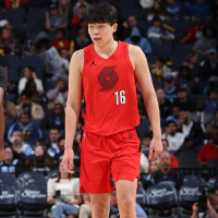 爱篮球的中年人