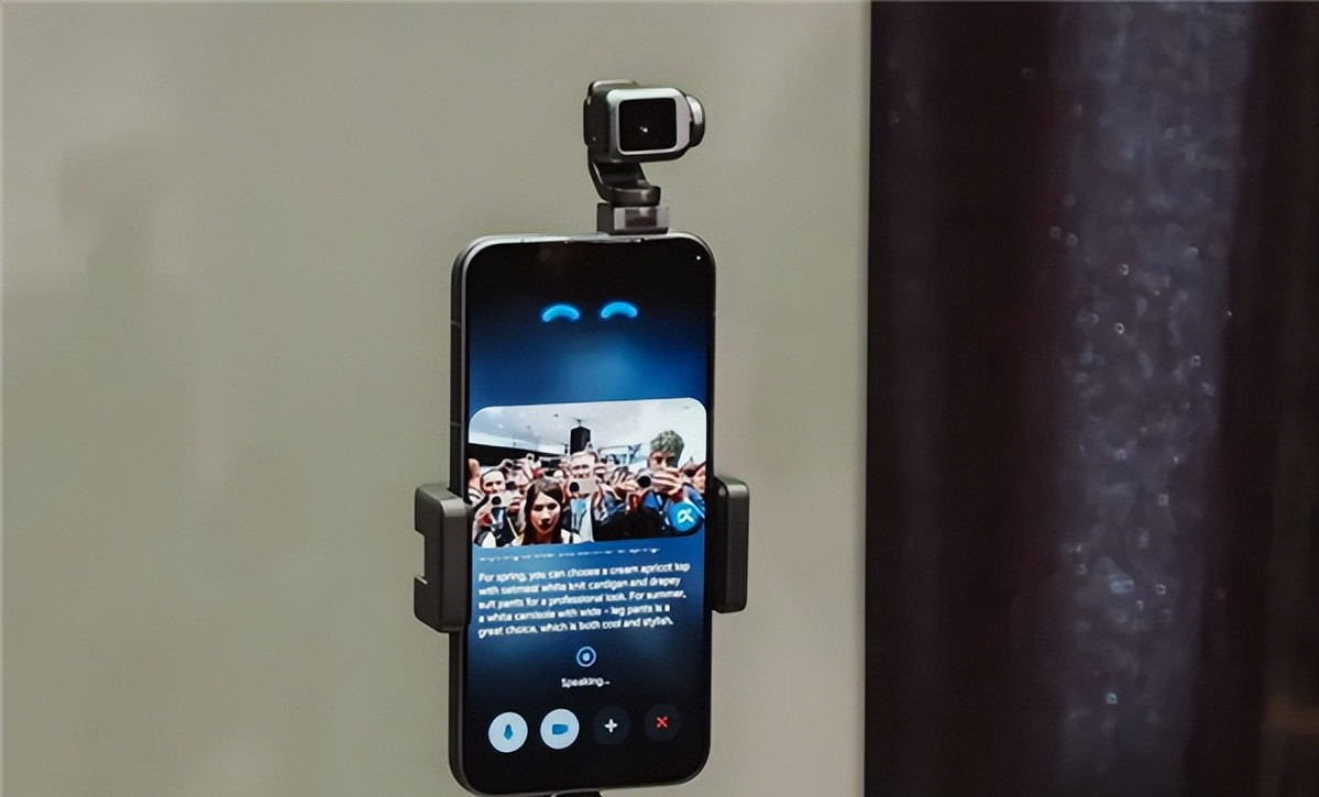 荣耀机器人手机8月量产！行业要变天