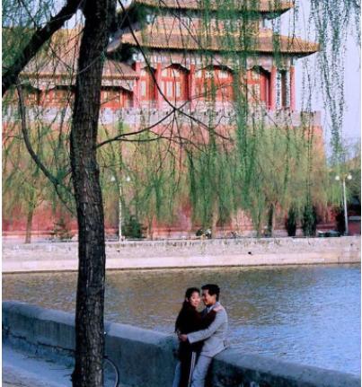 90年代中国老照片: 图4十分尴尬、图7非常夸张、最后一张很迷人