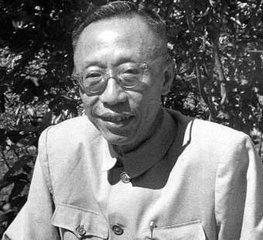 溥仪晚年游故宫被要求买票, 面对龙椅时说了一句话, 之后再未游故宫