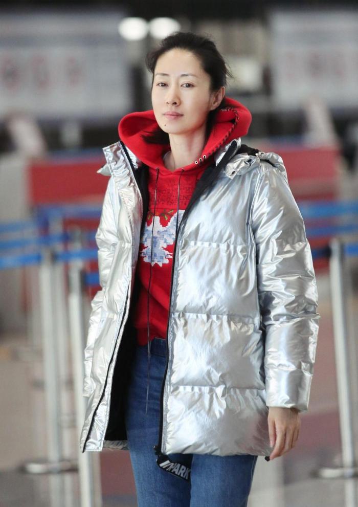 刘敏涛和马伊琍同现机场, 网友: 真嫩和装嫩的差距一目了然!