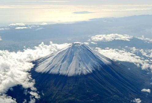 日军击败了一个大国, 此国忍痛给日本割地, 40年后却险些灭亡日本