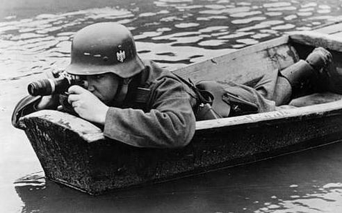 别想着长期宅在家里会没事! 二战中的这六个德国兵告诉你答案