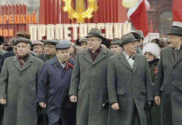 1964年, 赫鲁晓夫被赶下台之后, 苏联究竟发生了什么?