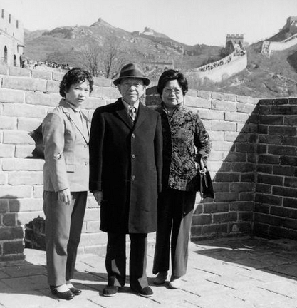 他在抗日战争中威名震八方, 虽是第一位退党的人, 但周总理临终前还念叨他