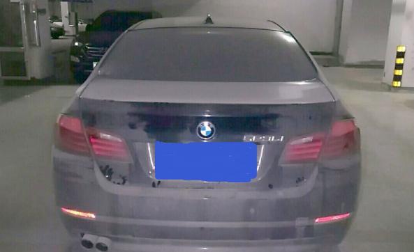 25万“淘”辆宝马523Li地库车：一年没开，验完车后小伙喜笑颜开