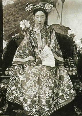 慈禧临终前两天连续做了两件事, 主要目的是什么?