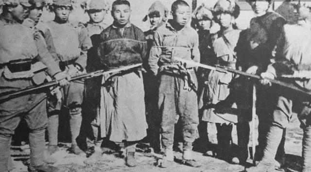 日军屠刀下的中国百姓, 死亡面前没有一丝畏惧, 最后一张最美