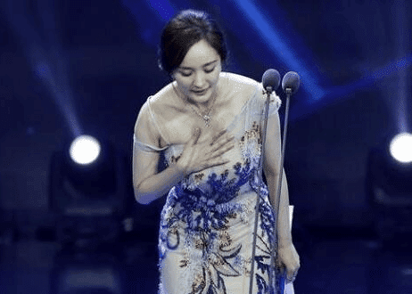 大家为何称呼杨幂为“大幂幂”? 真相都在图片里