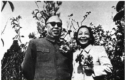 中将死后毛主席做媒, 元帅娶了中将的妻子, 结果中将死而复生