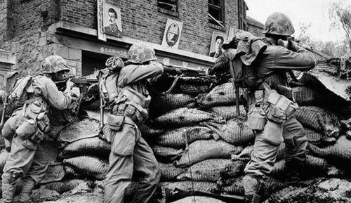 1955年授衔, 他嫌军衔太低: 直接撕掉肩章, 说这个玩意儿我不戴