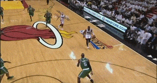 年青时他戴除半月板照旧闪电般叱咤NBA齐场, 现却被人道是废料!