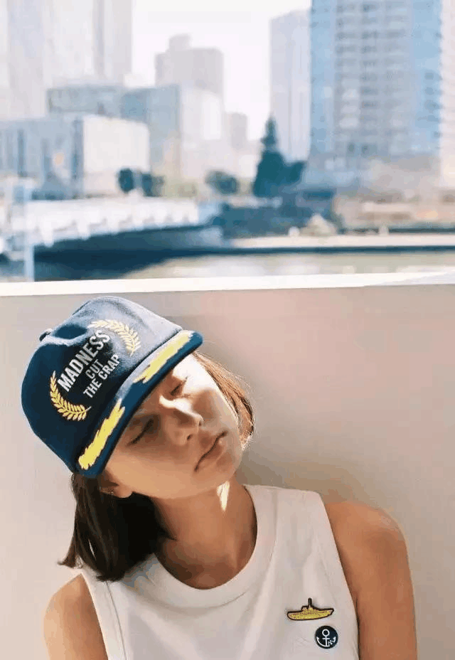 余文乐情场得意傍千金秘密大婚, 可惜名下潮牌抄袭传闻不断, 网友: 难双全!