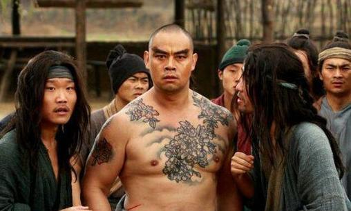 梁山最牛纹身不是燕青, 一丈青扈三娘, 全身纹满青龙