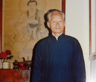 抗日战争第二名将, 被蒋介石误囚33年, 临终前六个字总结一生