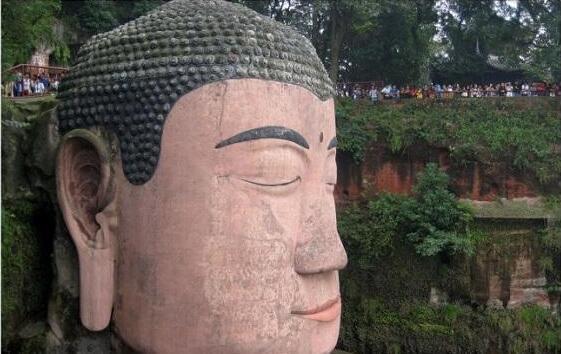 乐山大佛多次闭眼流泪, 科学真的无法解释?