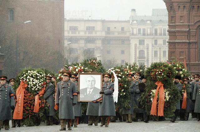 1964年, 赫鲁晓夫被赶下台之后, 苏联究竟发生了什么?