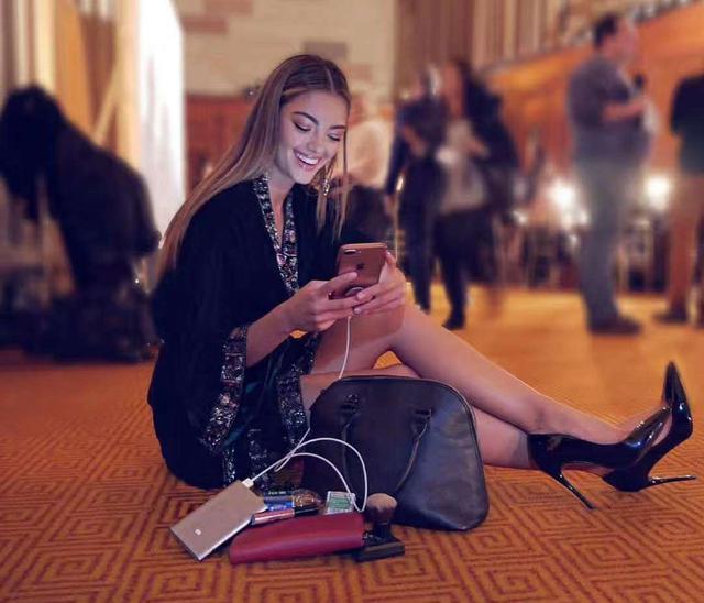 雷军引以为豪, 小米充电宝成时尚界新宠, 名媛名模都力捧