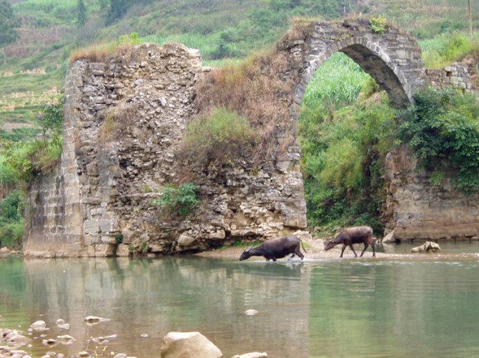 徒步旅行者的天堂——贵州坝陵河峡谷 徒步旅行者的天堂——贵州坝陵河峡谷