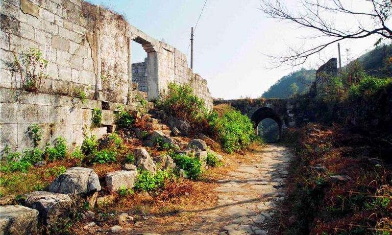 徒步旅行者的天堂——贵州坝陵河峡谷 徒步旅行者的天堂——贵州坝陵河峡谷