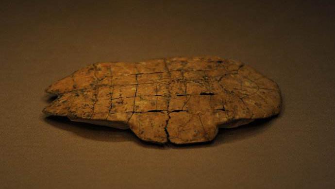 殷商时期占卜用的龟甲.图片:sohu.com