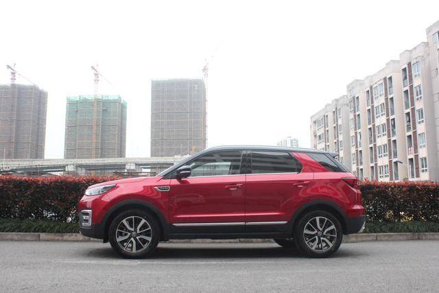 三十岁成家立业，长安新CS55撑起事业与家庭