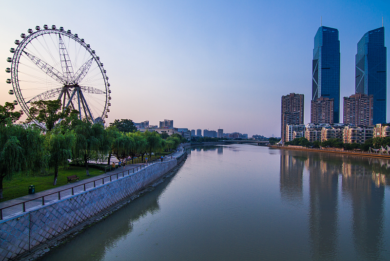 浙江省|“高收入”的浙江，为什么消费能力不及沪、苏、皖？房价或是关键因素