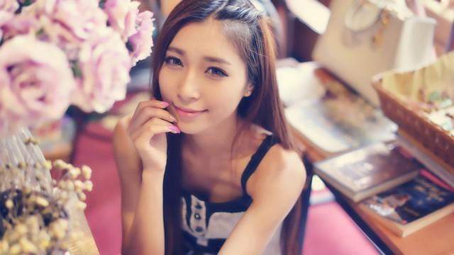 和女生聊天找不到话题? 那是你笨, 此文有万能聊天公式