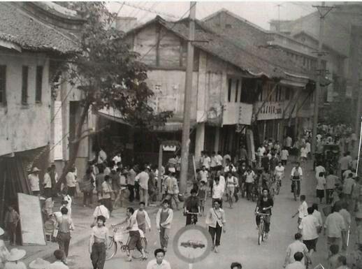 老照片, 1980年代的四川南充市, 你见过没?