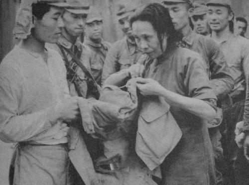 日军占领中国后的那些失败“亲善”照