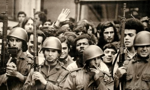 该国抱日本大腿公开欺负我国, 拥有100多万军队, 却一个月亡国