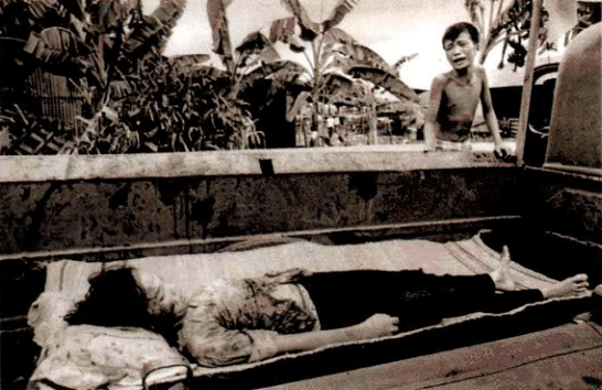 人类历史上那些悲痛欲绝的历史瞬间，泪点低的请慎入