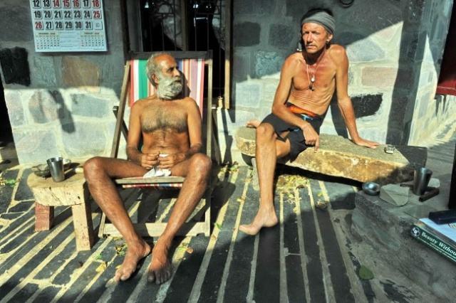 印度种姓制度中关于吃饭的奇葩规定