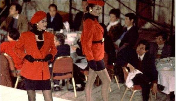 1990年代时的中国是什么样? 图6有钱人才能用, 图7已经看不到