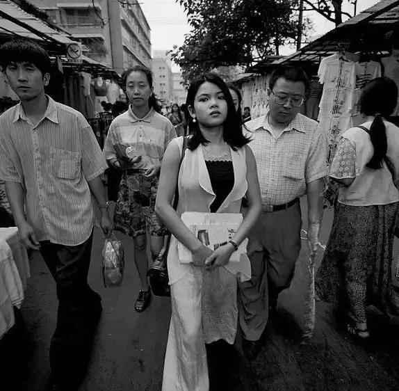 1992年的成都是什么样子, 那时候的妹子穿的真潮