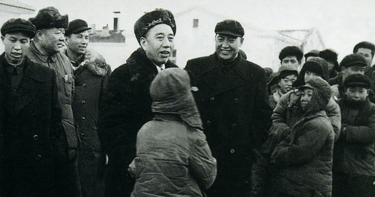 开国上将下乡办事, 却被上了手铐, 对方还是小县长