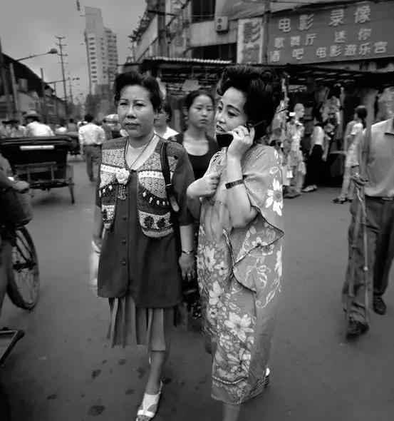 1992年的成都是什么样子, 那时候的妹子穿的真潮