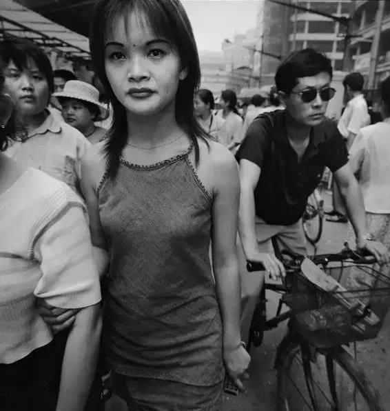 1992年的成都是什么样子, 那时候的妹子穿的真潮