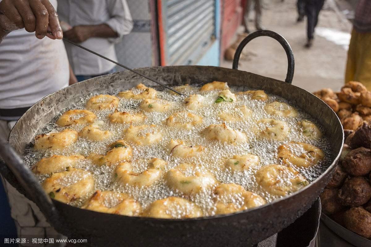 印度种姓制度中关于吃饭的奇葩规定