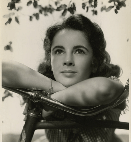 百年来全球绝世倾城的10大美人: 中国仅有一位入围