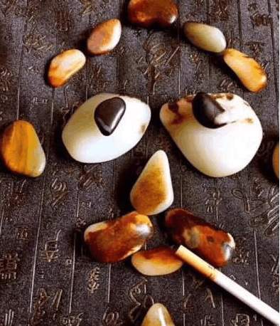 籽料版的“蒙娜丽莎”来了, 你看像什么?